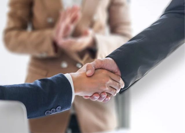 2-2 Confident Businessman